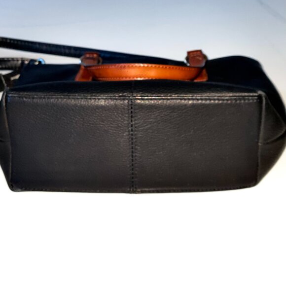 FOSSIL Two-Tone Crossbody Handbag Black Brown Pebble Leather EUC - Picture 3 of 9